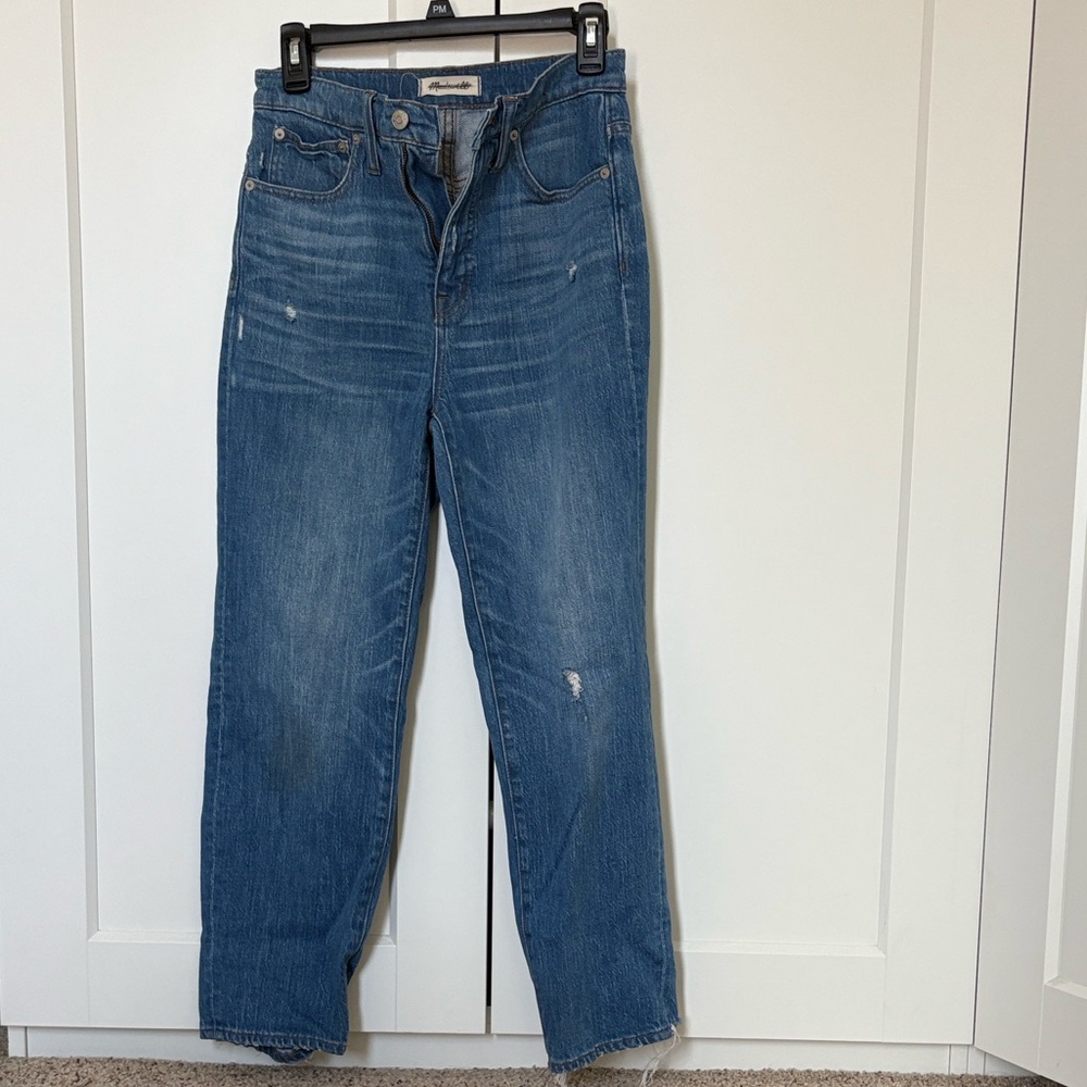 Madewell Women’s straight leg boyfriend Jean